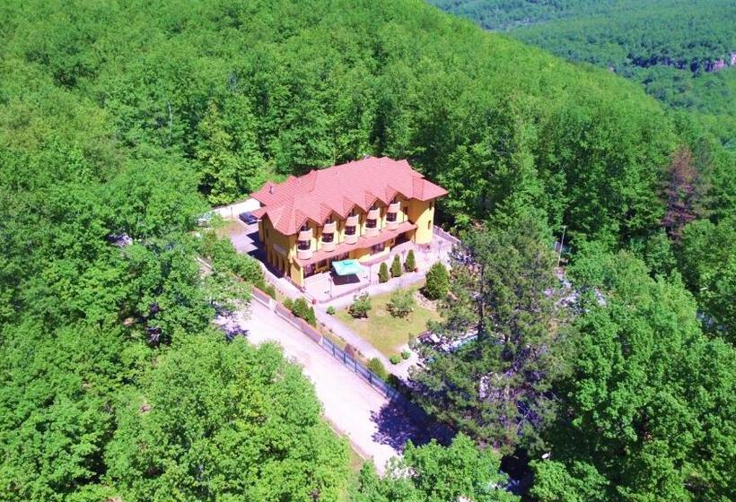 Отель почивна база боженишки урвич