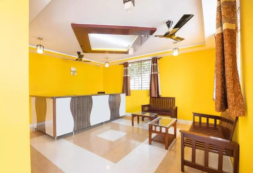 Fabhotel Leo Grand