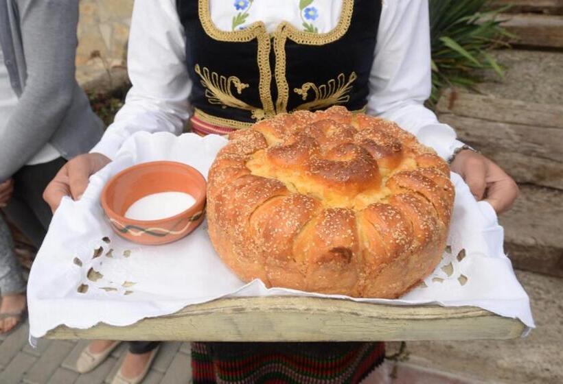 هتل Eko Selo Kostunici