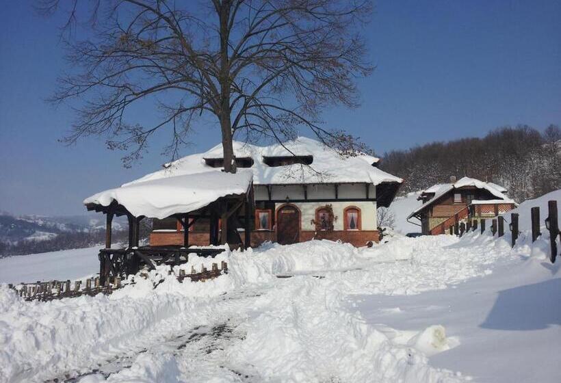 هتل Eko Selo Kostunici