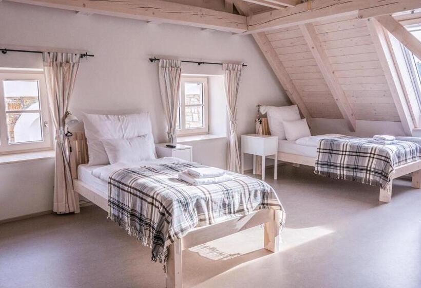 ホテル Tvrz Krassa