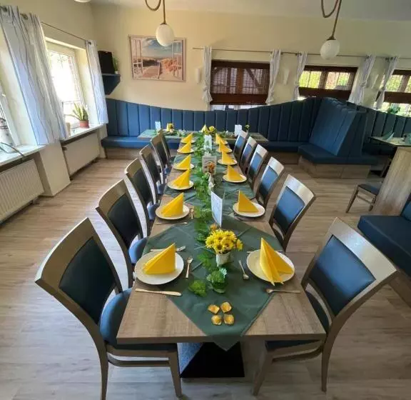 Hotelli Zum Fährhaus