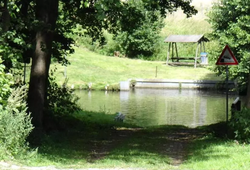 Hotelli Zum Fährhaus