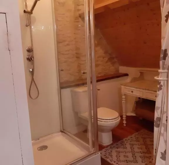 ペンション Le Chai, Gîte De Charme Avec Piscine