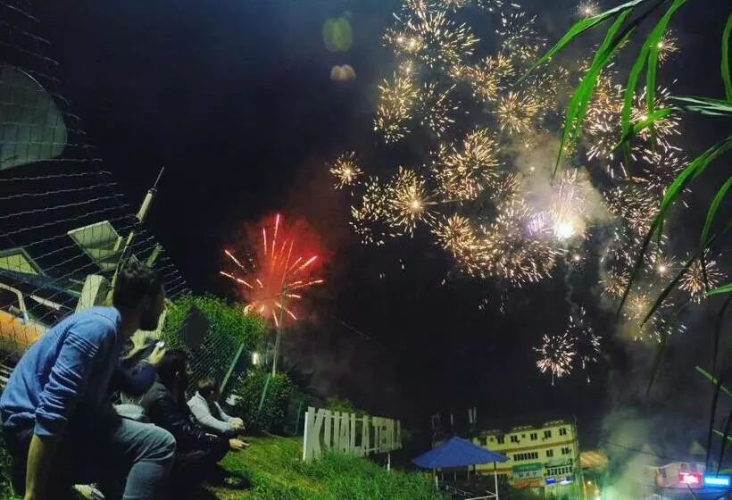 ペンション Wogoxette Upstairs, A Private Kampung Stay In Cameron Highlands