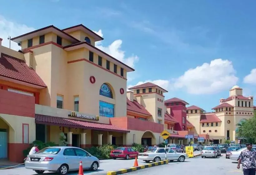Puchong Skypod Residence, 1 5 Pax With Balcony Unit, Walking Distance To Ioi Mall, 10min Drive To Su