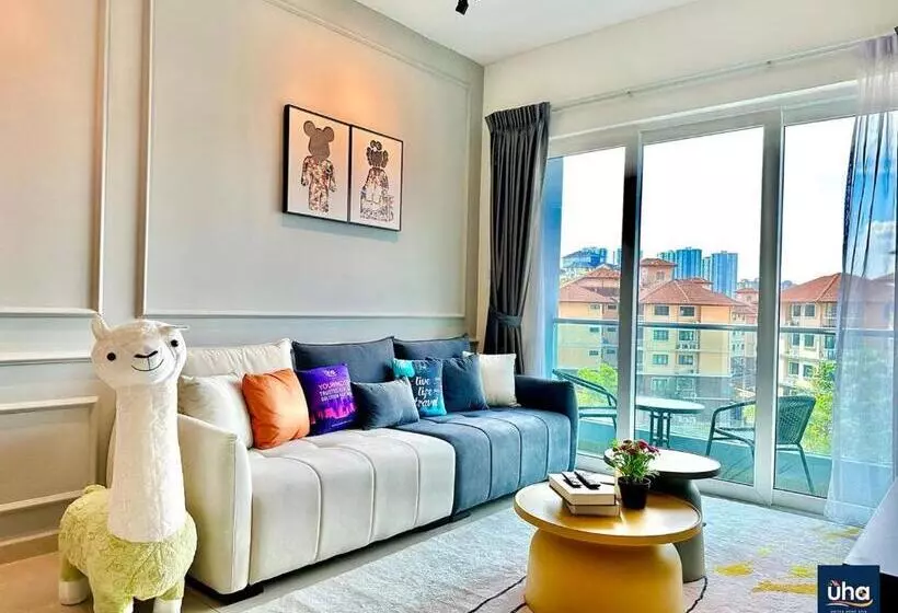 Seasons Luxury Apartment By Jk Home