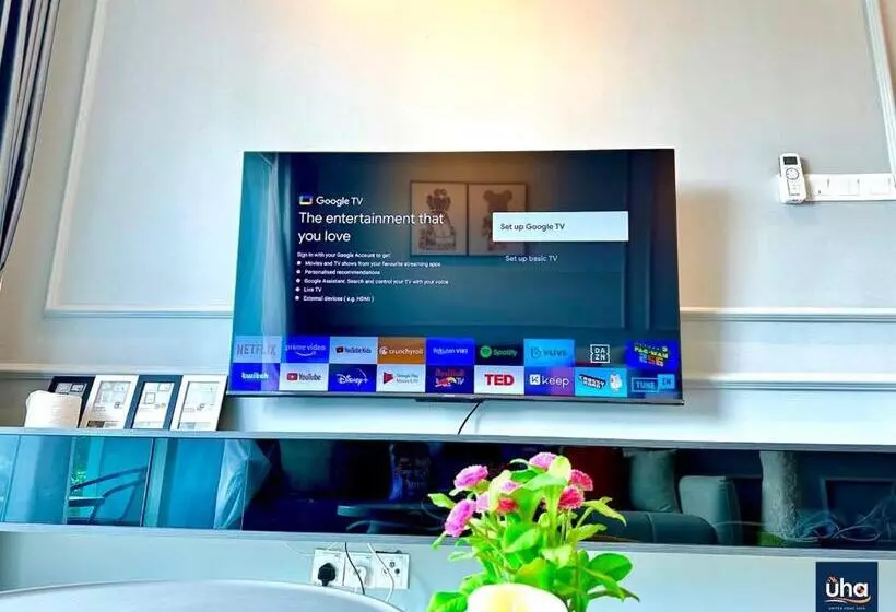 Seasons Luxury Apartment By Jk Home