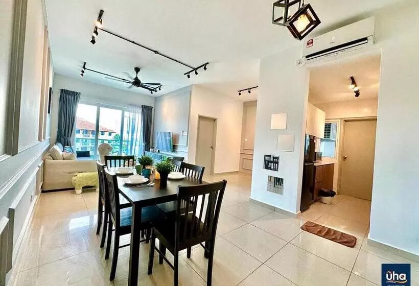 Seasons Luxury Apartment By Jk Home