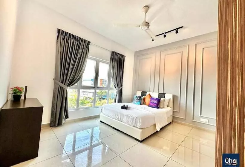 Seasons Luxury Apartment By Jk Home