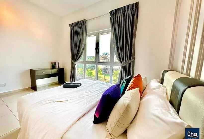 Seasons Luxury Apartment By Jk Home