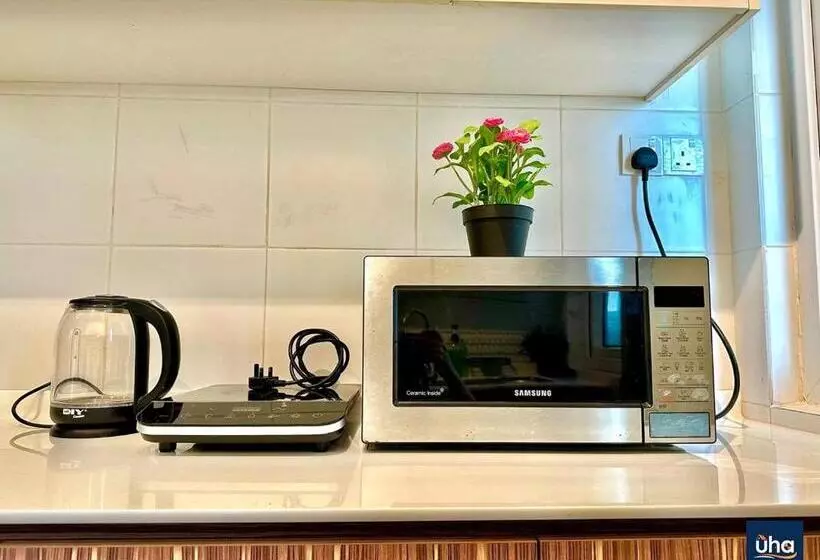 Seasons Luxury Apartment By Jk Home