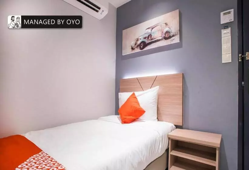 O Gs Hotels Near Strand Mall