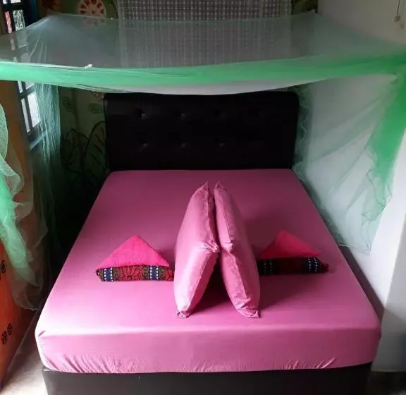 ユースホステル Fatehah Inn