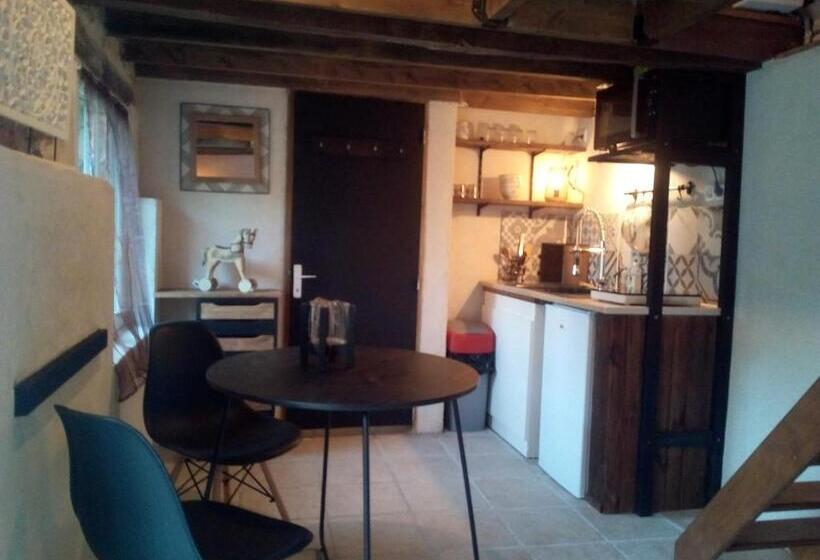 Bed and Breakfast Les Chambres Du Vau Profond