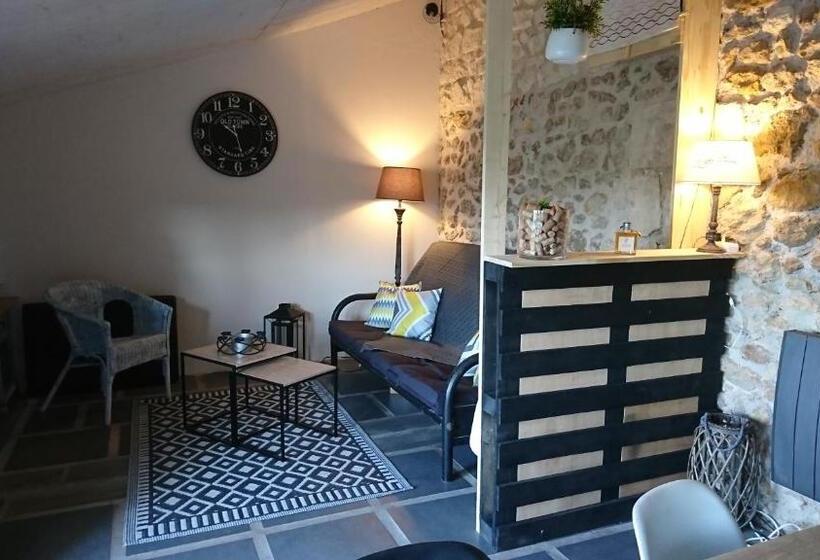 Bed and Breakfast Les Chambres Du Vau Profond