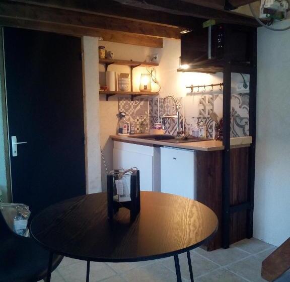 Bed and Breakfast Les Chambres Du Vau Profond