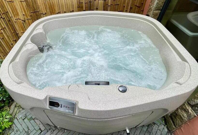 בית מלון כפרי Arcadia Resorts