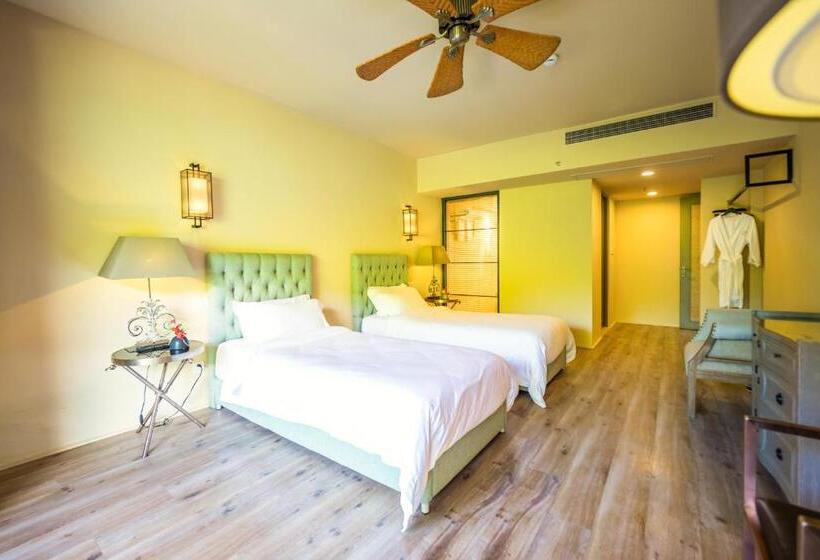 בית מלון כפרי Arcadia Resorts