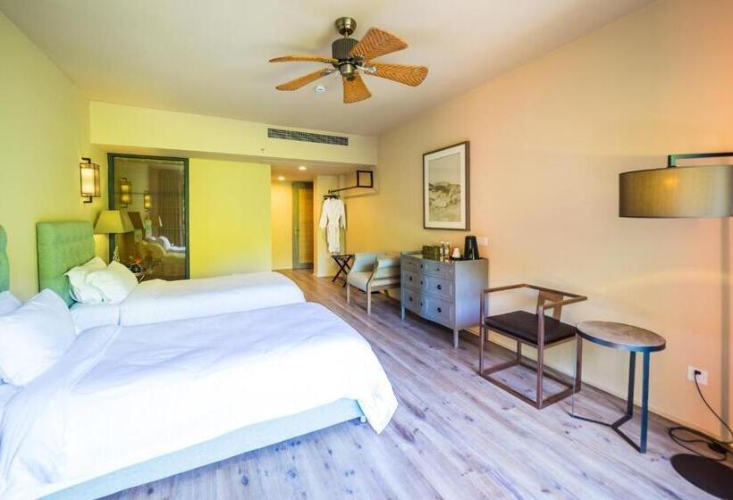 בית מלון כפרי Arcadia Resorts