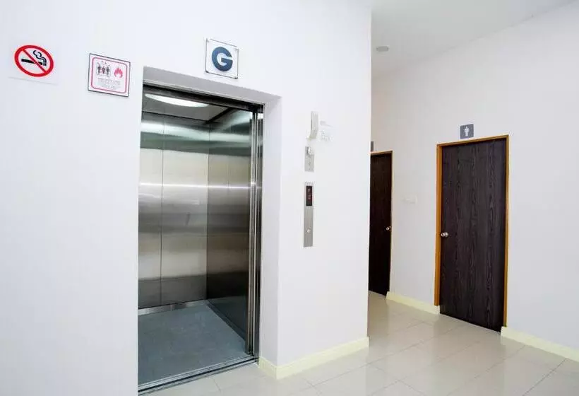 ホテル Labuan Fortune