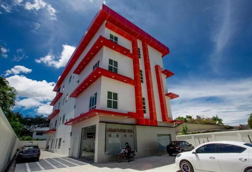 ホテル Labuan Fortune
