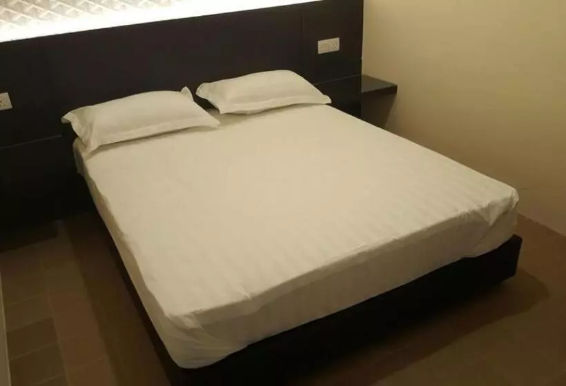 Hotelli Pekan Auto City Budget