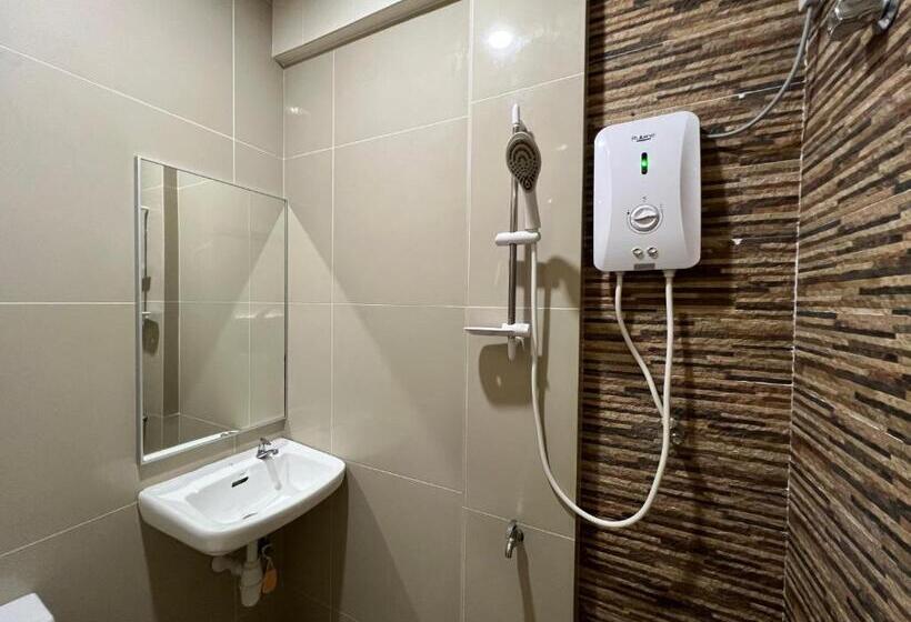 בית מלון כפרי Pekan Auto City Budget