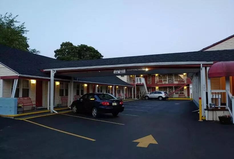 Maine Motel