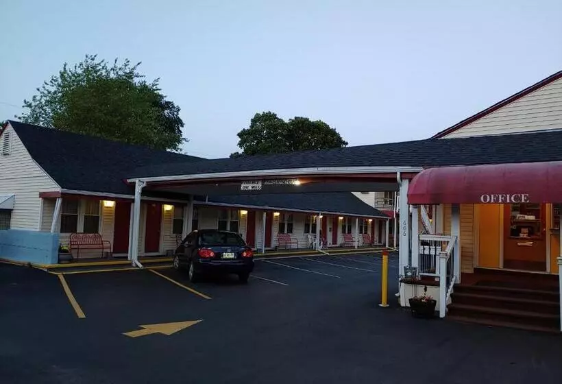 Maine Motel