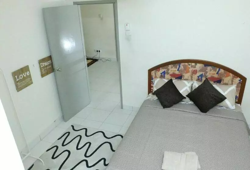 Majatalo Dillenia Nilai Homestay