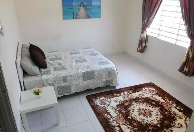 Majatalo Dillenia Nilai Homestay