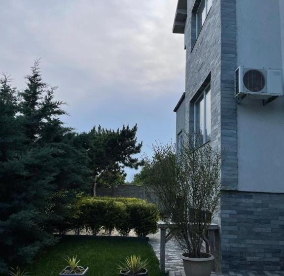 Pensão Magnific Sis