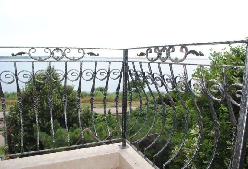 Pensão Magnific Sis