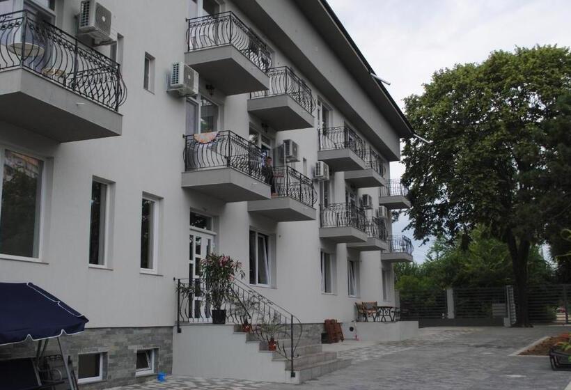 Pensão Magnific Sis