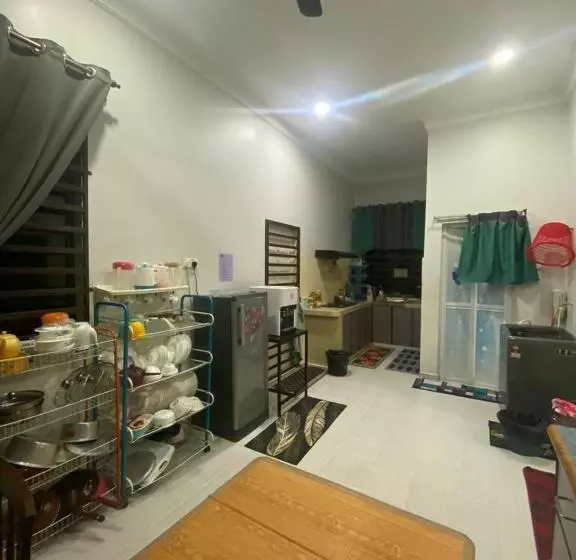 Majatalo Rk Asiana Homestay, Kemaman