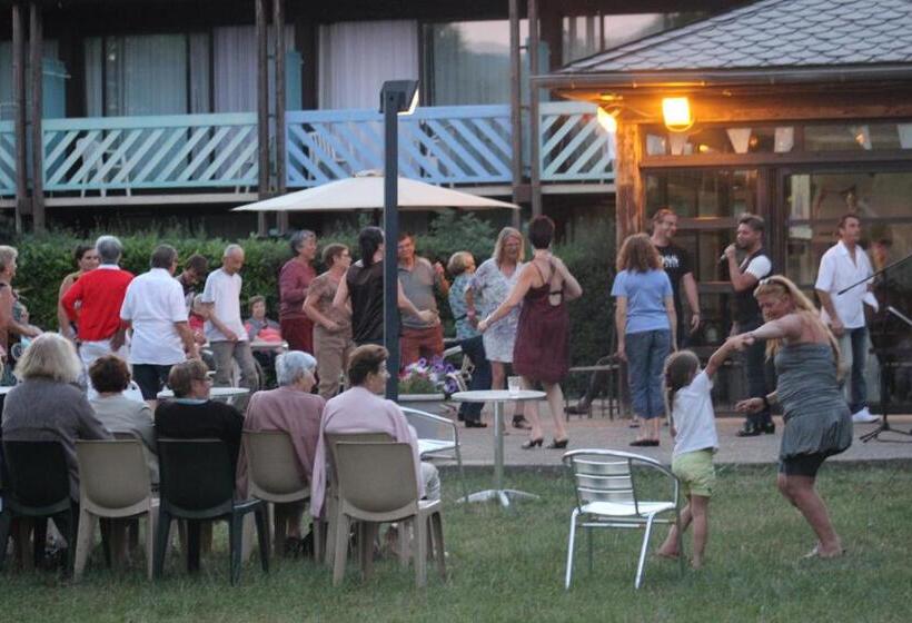 渡假胜地  Domaine Du Roc Nantais