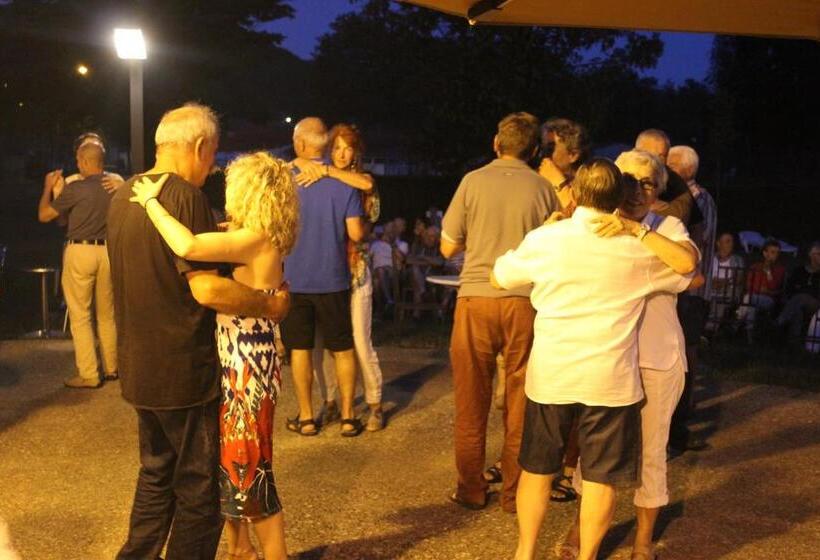 渡假胜地  Domaine Du Roc Nantais