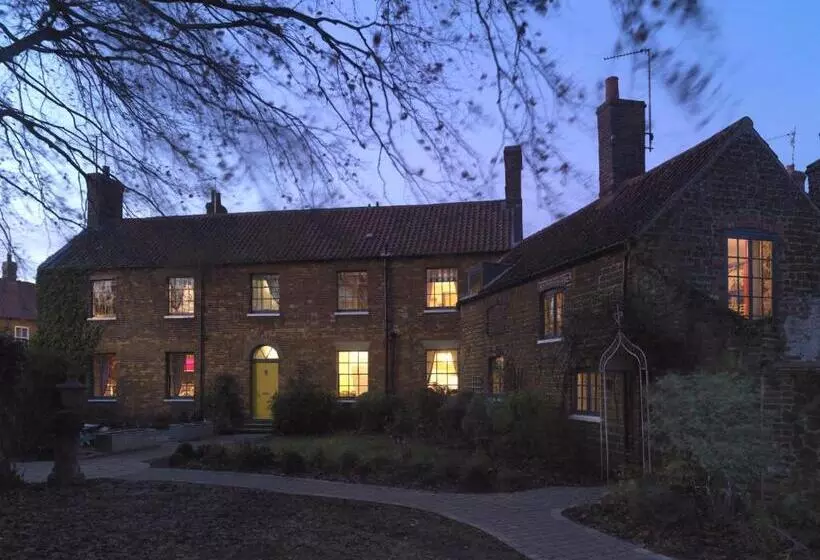 Aamiaismajoitus (B&B) Carrington House