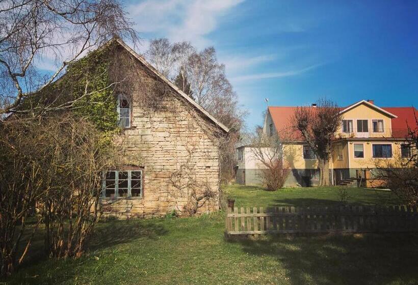 Bed and Breakfast Gamla Gästgivaregården