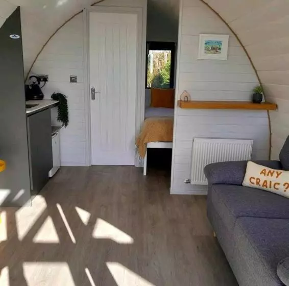 ベッドアンドブレックファースト The Nest