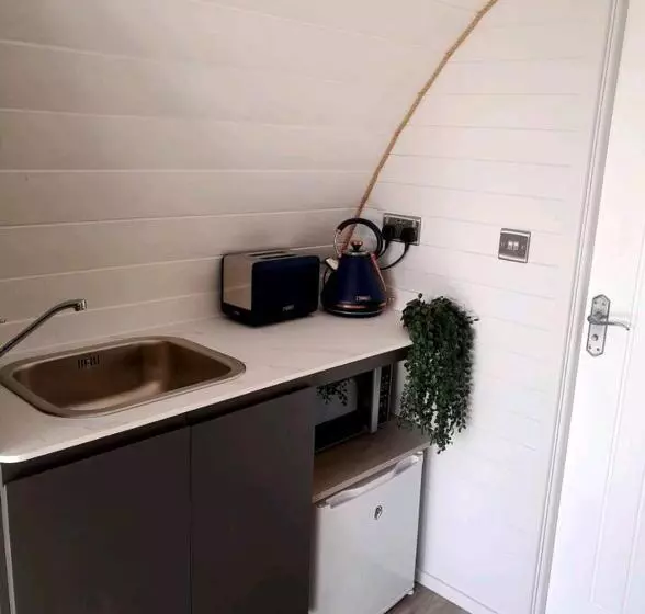 ベッドアンドブレックファースト The Nest