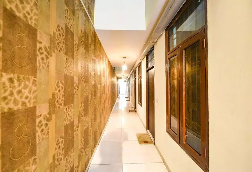 Fabhotel Green Valley