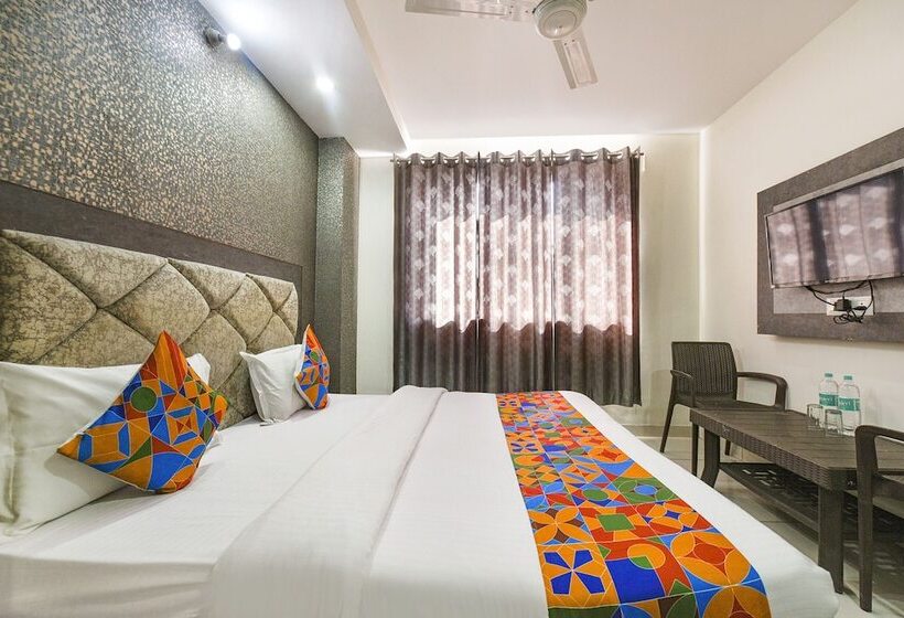 Fabhotel Green Valley