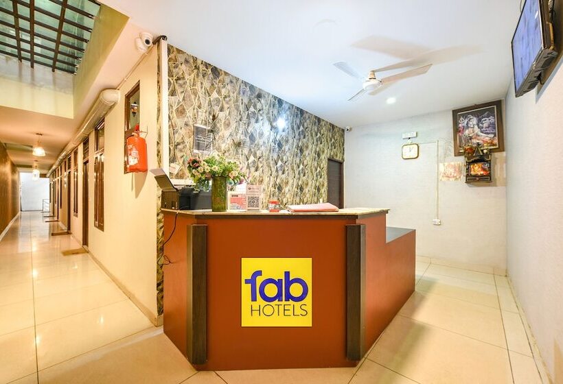 Fabhotel Green Valley