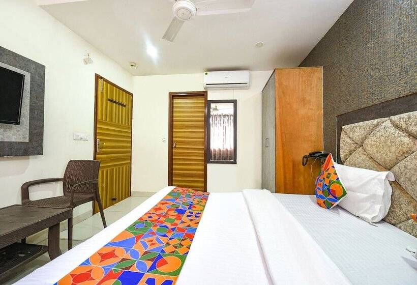 Fabhotel Green Valley