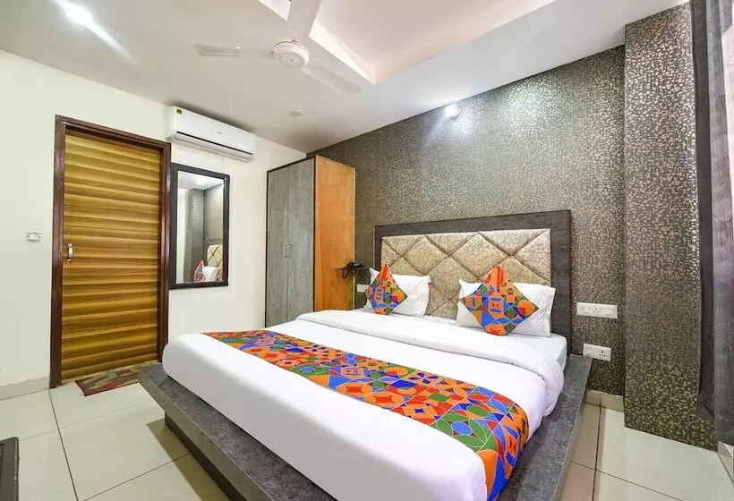 Fabhotel Green Valley