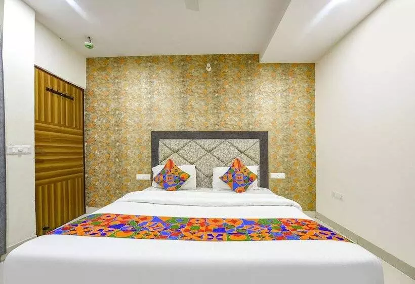 Fabhotel Green Valley