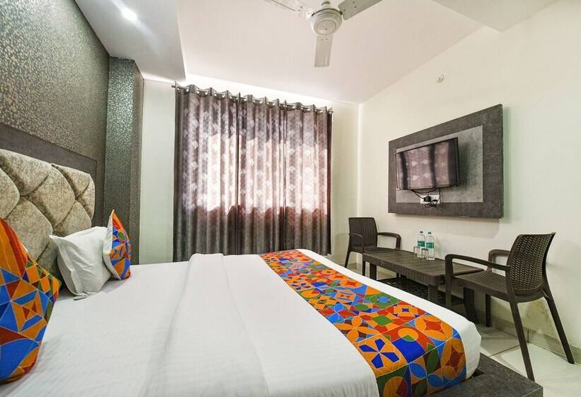 Fabhotel Green Valley