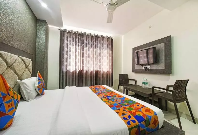 Fabhotel Green Valley